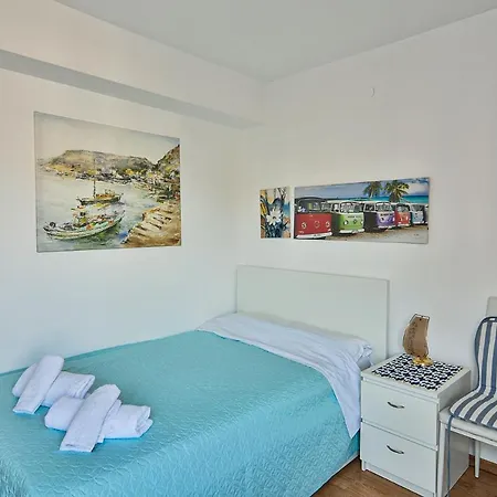Bright And Cozy 2br Close To Sea Garden And Parkmart * Varna