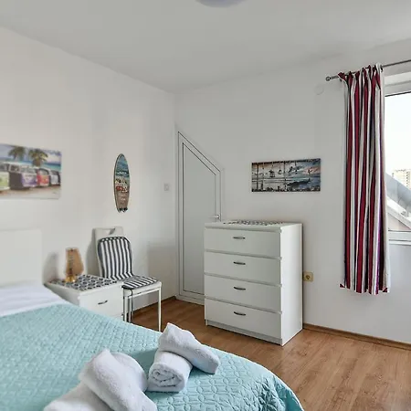 Bright And Cozy 2br Close To Sea Garden And Parkmart Apartment *